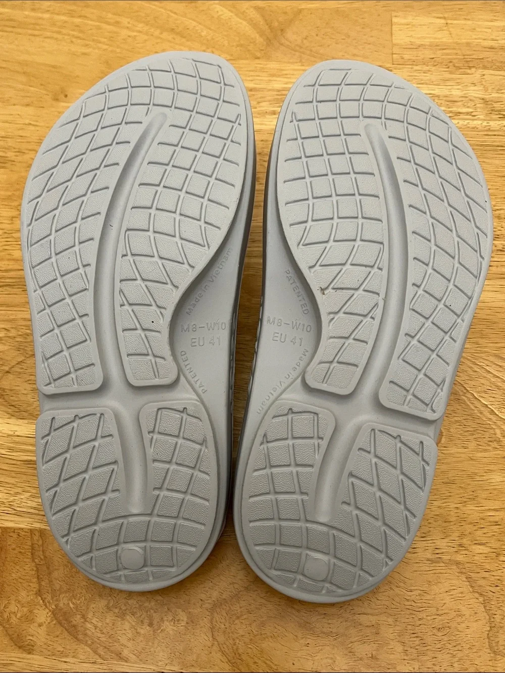Oofos ooahh unisex slide sandals moonstone men’s size 8/ women’s 10 new